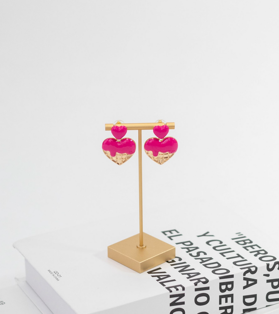 dangle gold heart with hot pink design dripping 